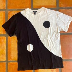 Forever 21 Yin Yang, Zen T-shirt